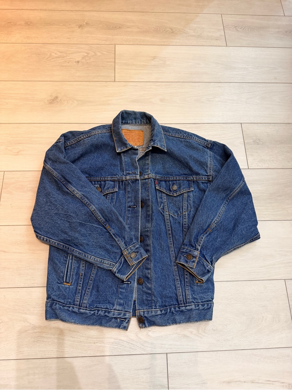 Levi's Blue Denim Jacket - Classic Trucker Style